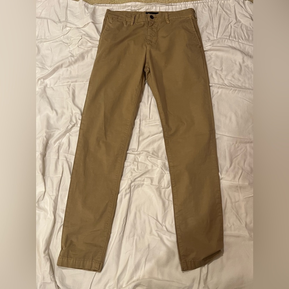 American Eagle Men’s Khaki Pants